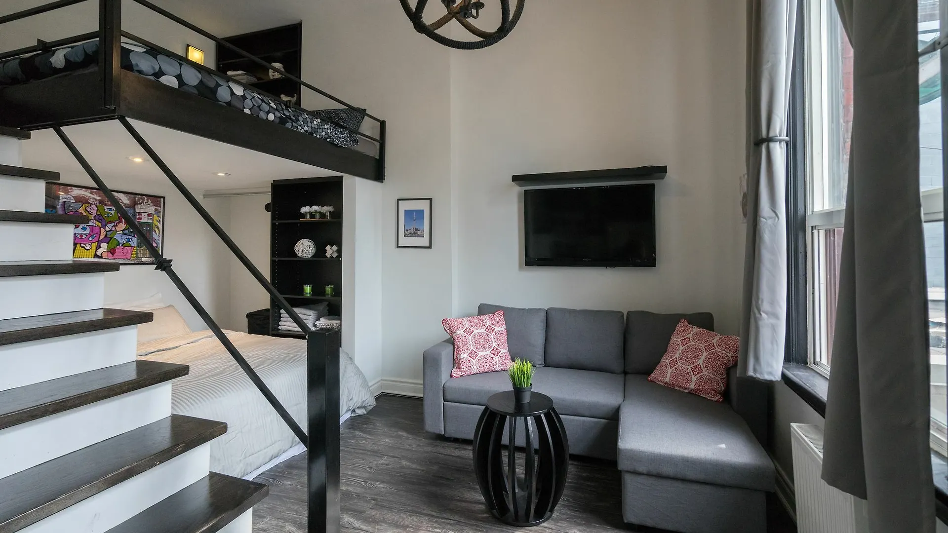 Apartment Applewood Suites - Modern Traveller Paradise Loft Toronto Canada